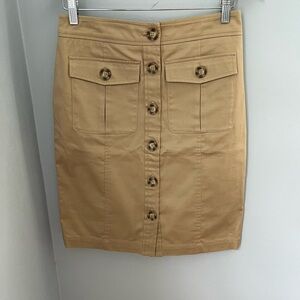 Women‎ skirt size4